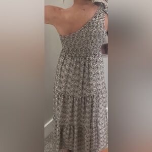 Chic One-Shoulder Patterned Dress